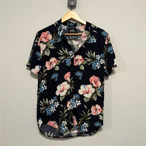 Hollister Tropical Floral Button-Up | Size Small - Picture 2 of 6